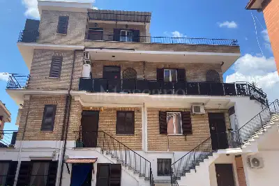 Casa in vendita, Via del Risaro, Roma