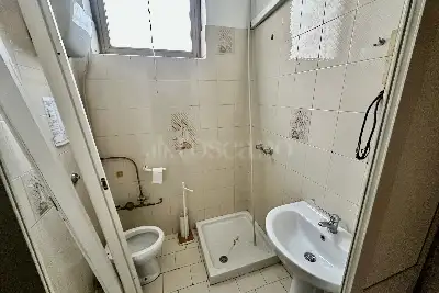 Negozio in affitto, Via Guglielmo Marconi, Caserta