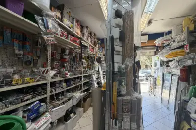 Negozio in vendita, Piazza Leoni, Palermo