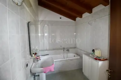 Casa Indipendente in vendita, Via Gioacchino Rossini, Fontanafredda