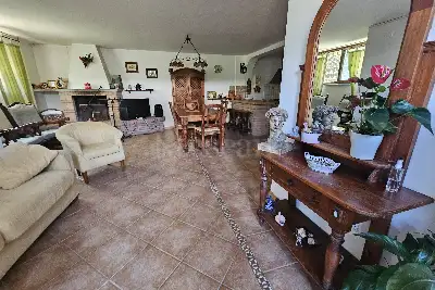 Villa in vendita, Via Pyre, Latina