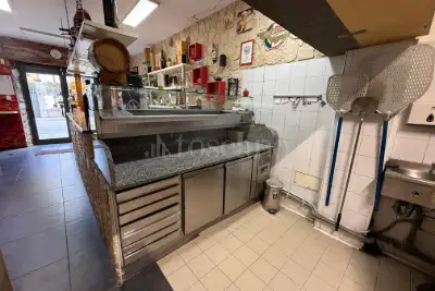 Attività Commerciale in vendita, Via del Ponte alle Mosse, Firenze
