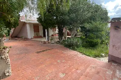 Casa Indipendente in vendita, Via Umberto Saba, Melilli