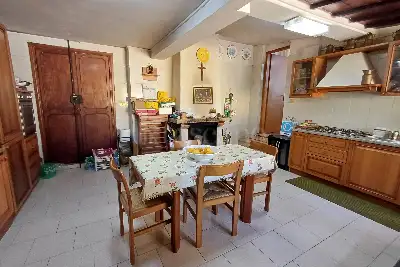 Villa in vendita, Viale Antonio Gramsci, Campagnano di Roma