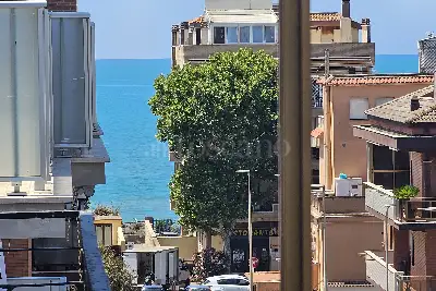 Attico in vendita, Via Odessa, Pomezia