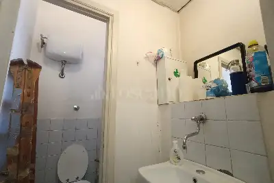 Attività Commerciale in vendita, Largo Gaetano la Loggia, Roma