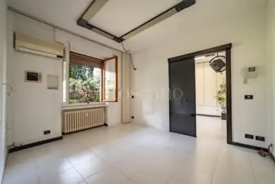 Casa in vendita, Via Leon Battista Alberti, Milano