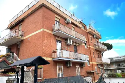 Casa in vendita, Via Baveno, Roma