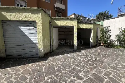 Box in vendita, Via Angelo Inganni, Milano