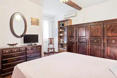 Casa in vendita, Via del Pratello, Bologna