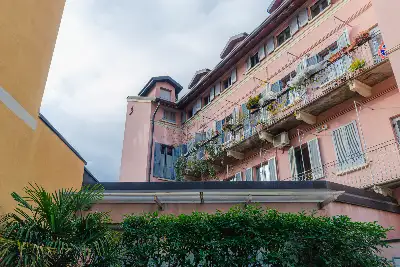 Casa in vendita, Via Cola Montano, Milano