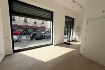 Negozio in affitto, Via Galvano Fiamma, Milano