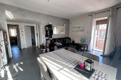 Casa in vendita, Via Brembilla, Roma