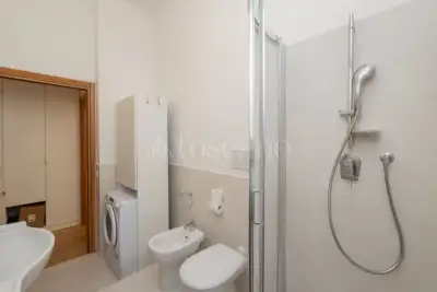 Casa in vendita, Via Ugo Bassi, Milano