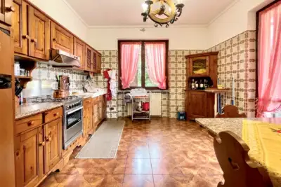 Villa in vendita, Via Fratelli Rosselli, Lograto