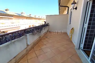 Villino a Schiera in vendita, Via Fanano, Roma