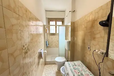 Casa in vendita, Via Giulio Bertoni, Modena