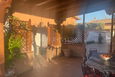 Casa Indipendente in vendita, Via Afrodite, Pomezia