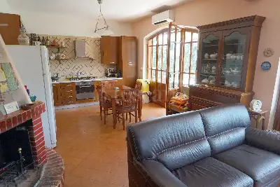 Villa in vendita, Arsoli - Località Colle del Prete, Arsoli