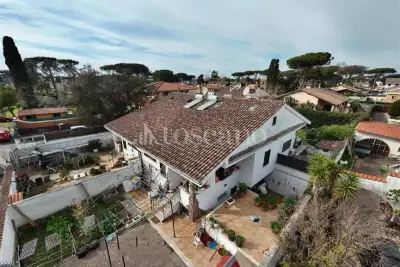 Villa in vendita, Viale di Castel Porziano, Roma