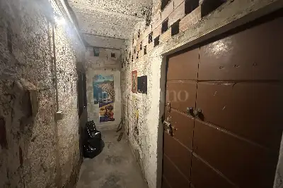 Magazzino in vendita, Via Messina, Milano