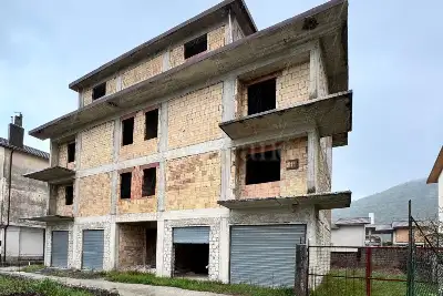 Casa Indipendente in vendita, Via Polveriera, Capistrello