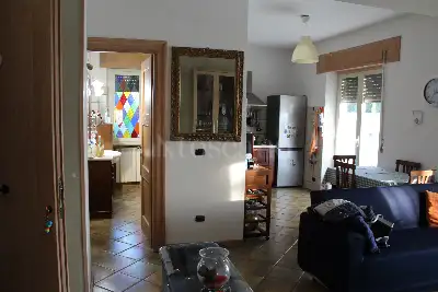 Palazzo in vendita, Via Cerro - Sinagoga, Cassino