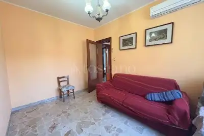 Casa in vendita, Via Carrubara, Reggio di Calabria