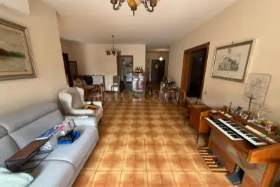 Casa in vendita, Via Elio Lampridio Cerva, Roma