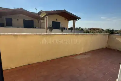 Villa Bifamiliare in vendita, Via Montaldeo, Roma