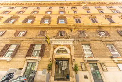 Albergo in vendita, Via Firenze, Roma