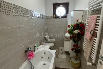 Villa Plurifamiliare in vendita, Via Dora Baltea, Mentana