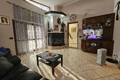 Villa in vendita, via peccia, Aprilia