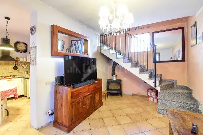 Casa in vendita, Via Rossee, Colverde