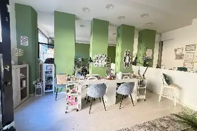 Attività Commerciale in vendita, Via San Simone, Bologna