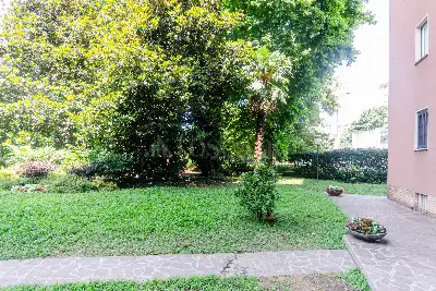 Casa in vendita, Via Cimabue, Milano