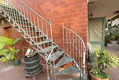 Villino a Schiera in vendita, Via degli Ossoli, Roma