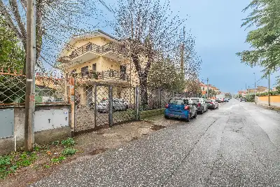 Casa Indipendente in vendita, Via Ittiri, Roma