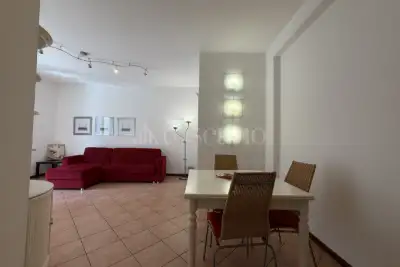 Casa in affitto, Via dei Tulipani, Milano