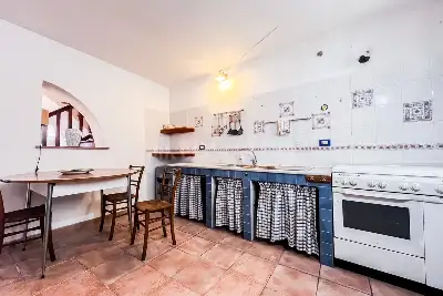 Casa Indipendente in vendita, via Umberto 11, Tula