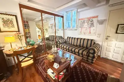 Casa in vendita, Via dei Serpenti, Roma