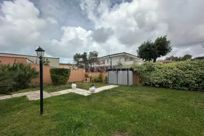 Villa Plurifamiliare in vendita, Via Rea Silvia, Anzio