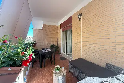 Casa in vendita, Via Umberto Grosso, Roma