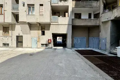 Laboratorio in vendita, Viale Lodovico Scarampo, Milano