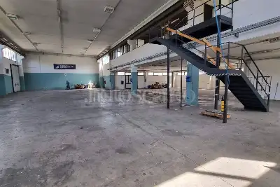 Capannone in vendita, Via G. Curioni, Galgagnano