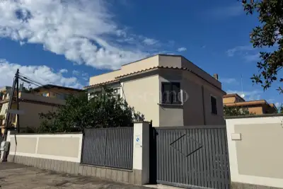 Villa in vendita, Via Capo Linaro, Roma