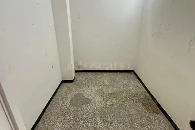 Magazzino in vendita, Piazza della Vittoria, Genova