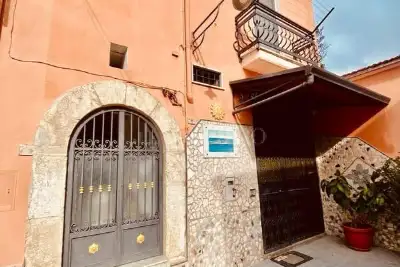 Casa Indipendente in vendita, Via Roma, Cesinali