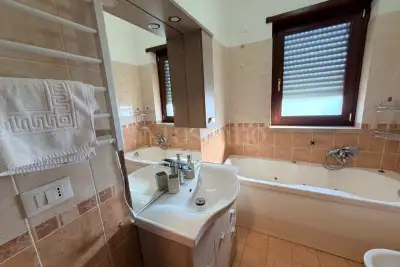 Casa in vendita, Via Saragat, Pomezia