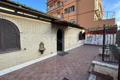 Ufficio in vendita, Via dei Faggi, Roma